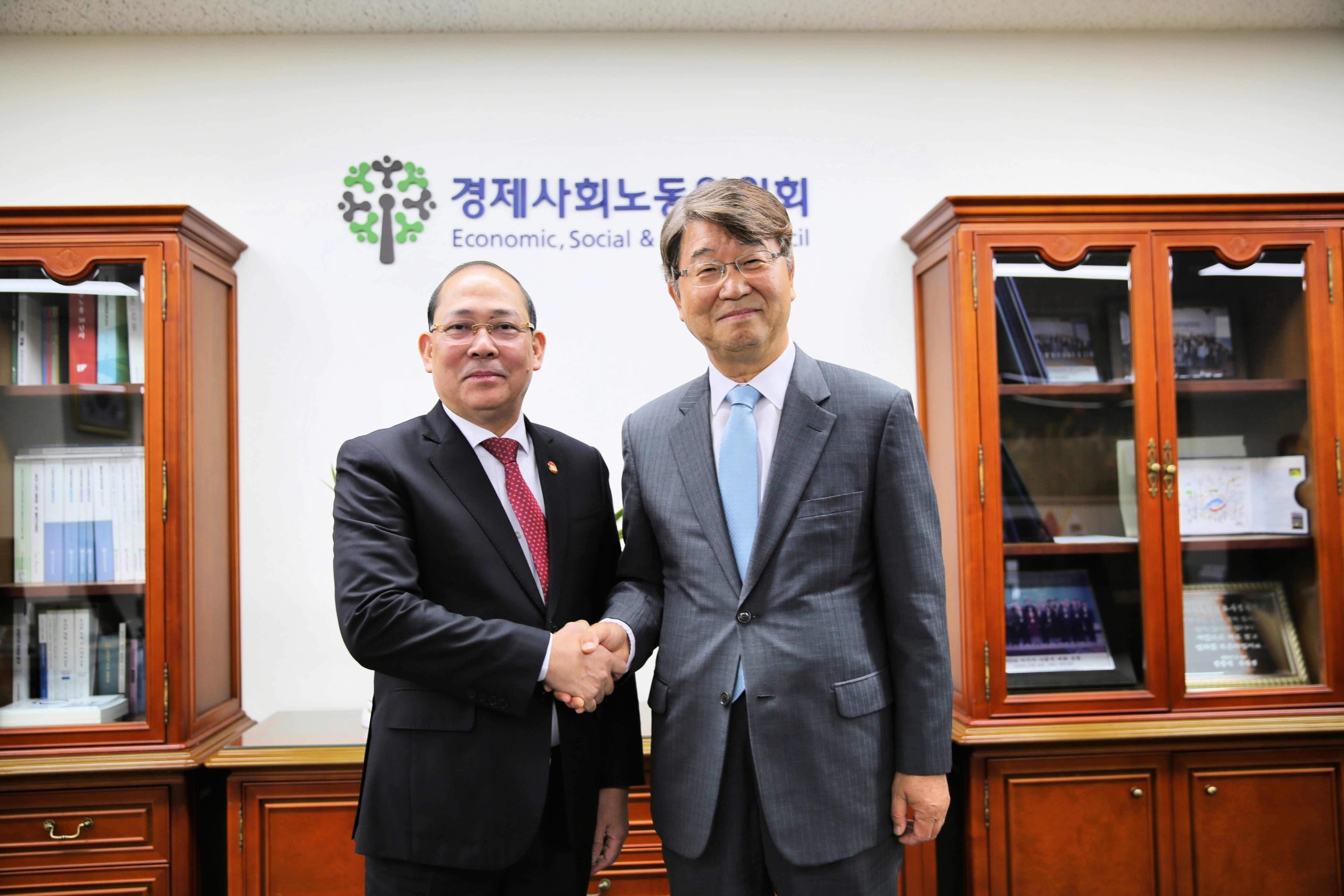 경사노위, 베트남 조국전선과 양국의 사회적 대화 및 협력방안 논의(26.7.20.)